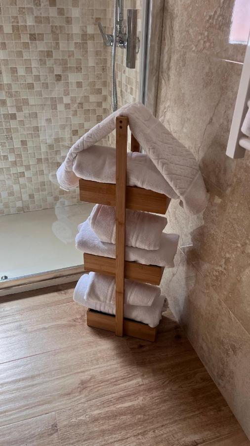 Apartamentos Praderas Pantano San Juan Pelayos de la Presa Bagian luar foto